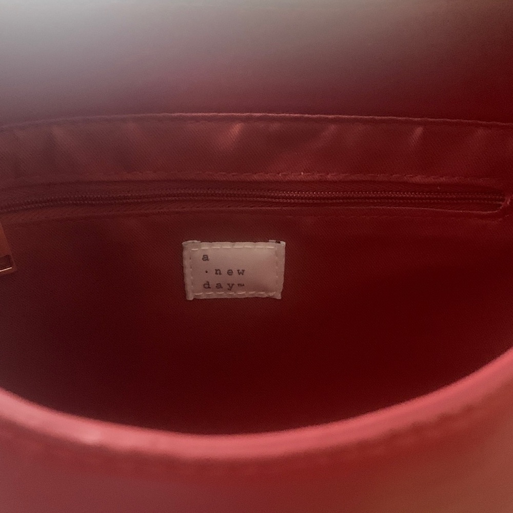 a new day red rust Shoulder Bag with Gold Accent - Picture 4 of 6